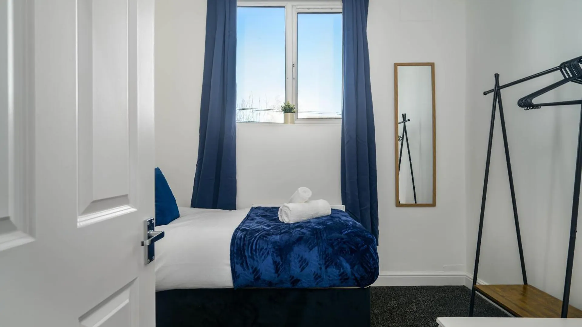 Casa de Férias 2 Bedroom Home Leeds Contractor Stay Free Parking Wifi & Netflix Meanwood